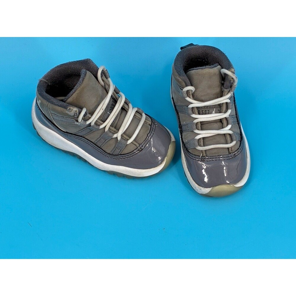 Air Jordan 11 Retro Cool Grey 2021 Toddler 5C 378040-005 Gray Sneakers